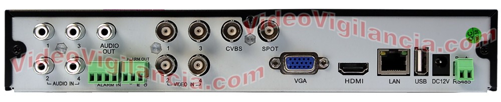 Detalle de las conexiones traseras del grabador digital para 4 cámaras de vigilancia.